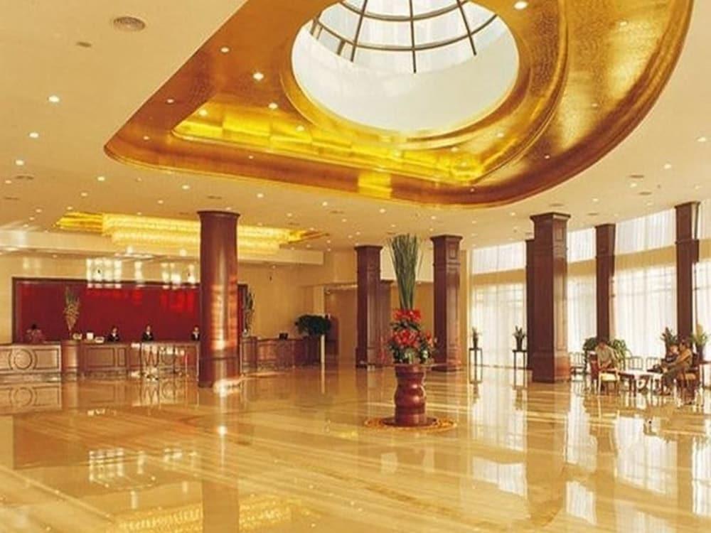 Shanghai Rongju Hotel Lujiazui Hotel Zewnętrze zdjęcie